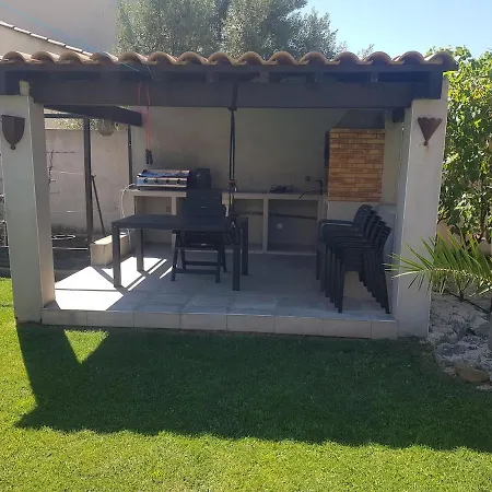 Villa Moderne Avec Toutes Les Commodites, Proche De La Bernis